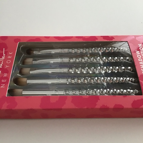 LAST 1! NEW Nicole Miller NY Eyeshadow 5-Brush SET Blend Glam Silver Tone Travel - Picture 10 of 10